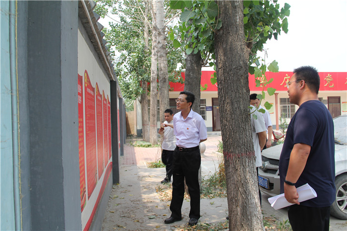 濮阳县领导宋泰伟到梁庄乡调研乡级"三权三化"体系建设